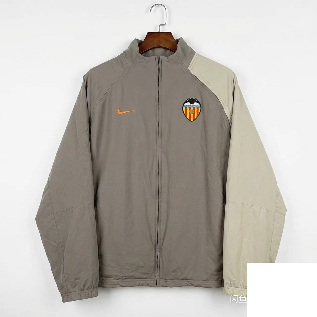 Size L — 2004/05 Nike Valencia CF Training Jacket Grey/Beige