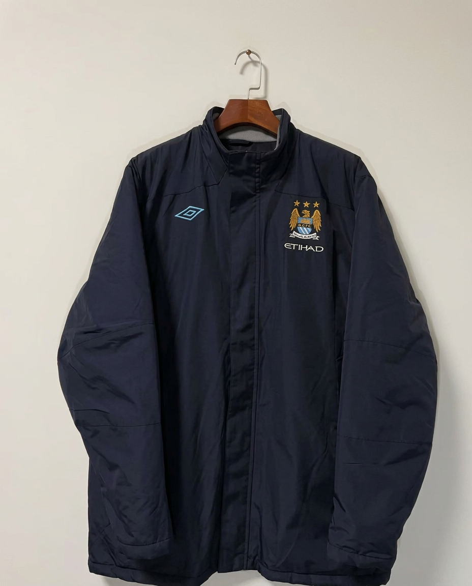 Size XL — Manchester City 2009/10 Umbro Etihad Padded Bench Coat