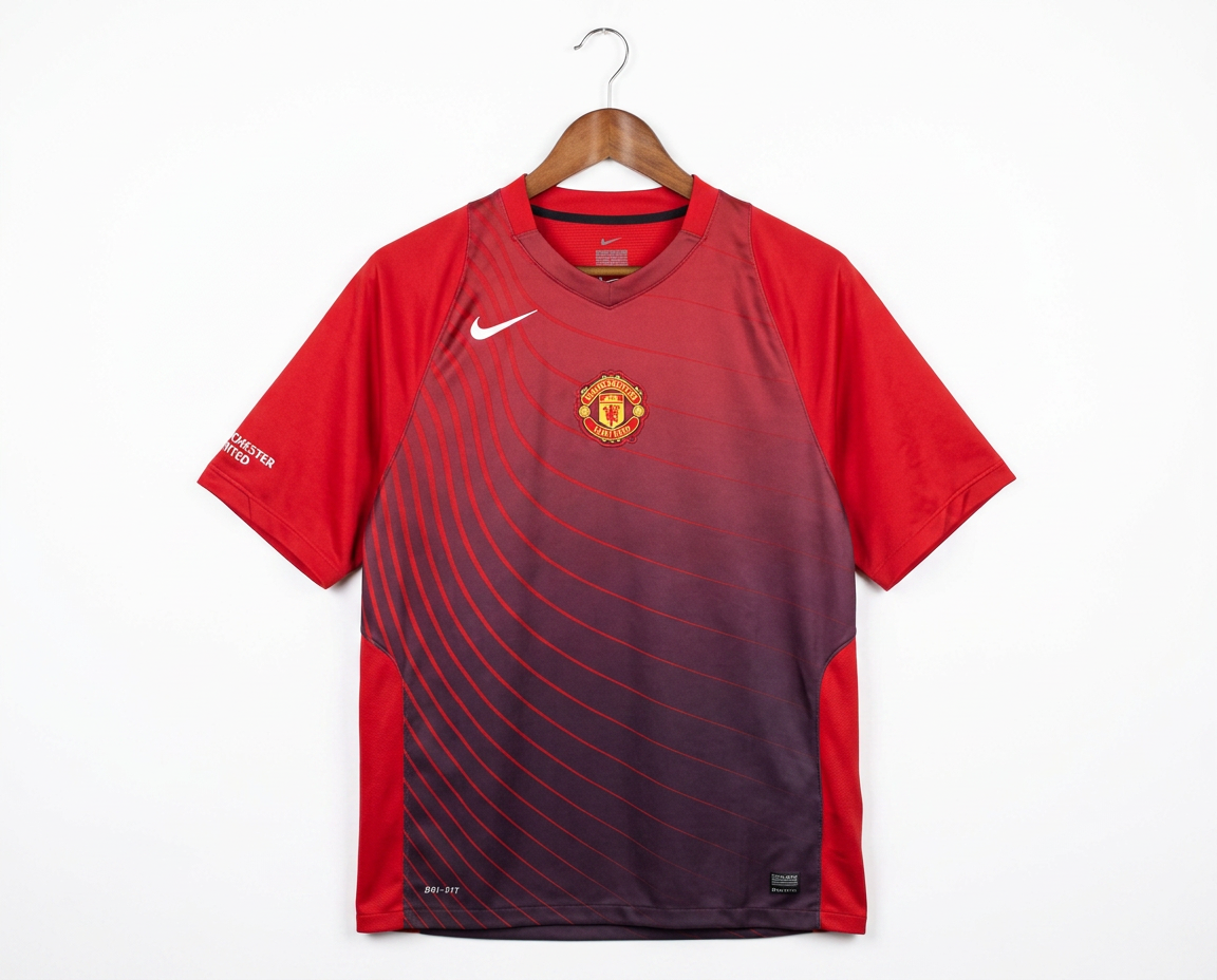 Size S — 2006–07 Nike Manchester United European Training Shirt (Red)