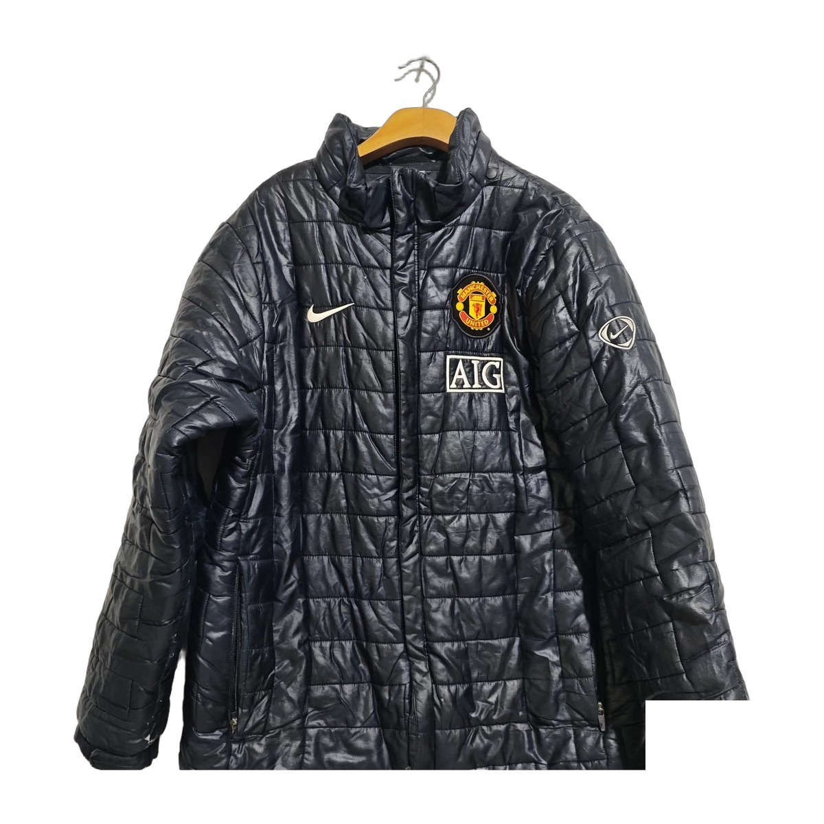 Size L — Vintage Nike Manchester United AIG Player Issue Padded Jacket (2009) Black