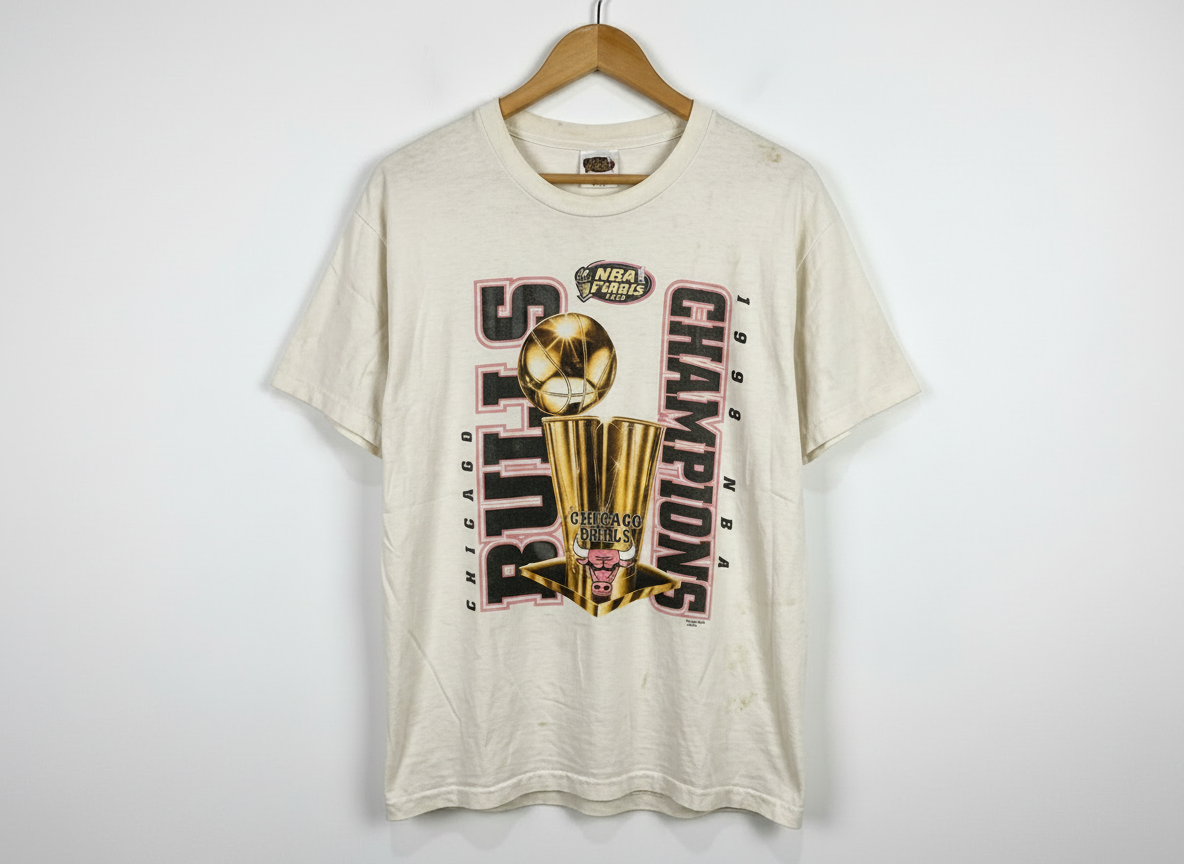 Vintage 1998 Chicago Bulls NBA Champions T-Shirt (Size L)