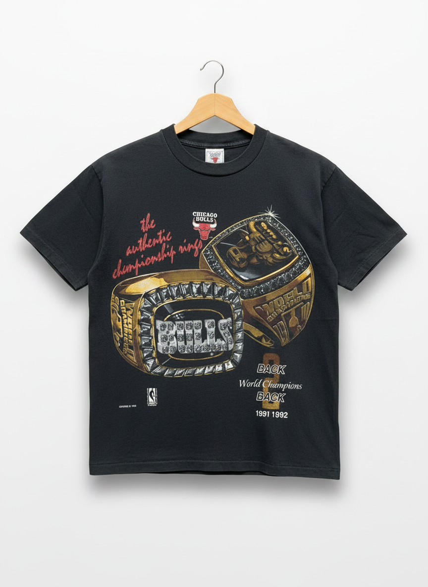 Size L — Vintage Chicago Bulls Championship Rings Tee