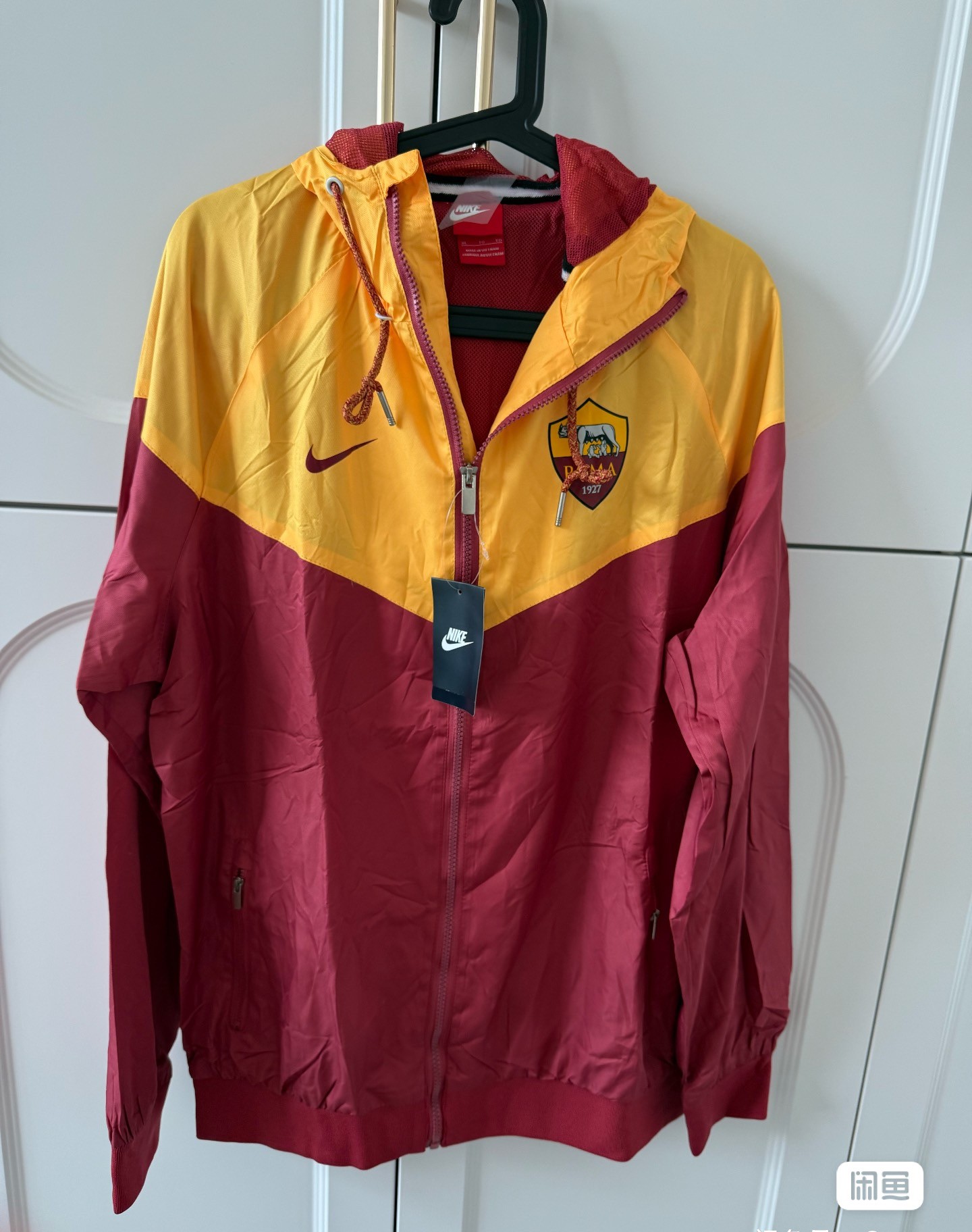Size XL — Nike AS Roma Windrunner Jacket 2014/15