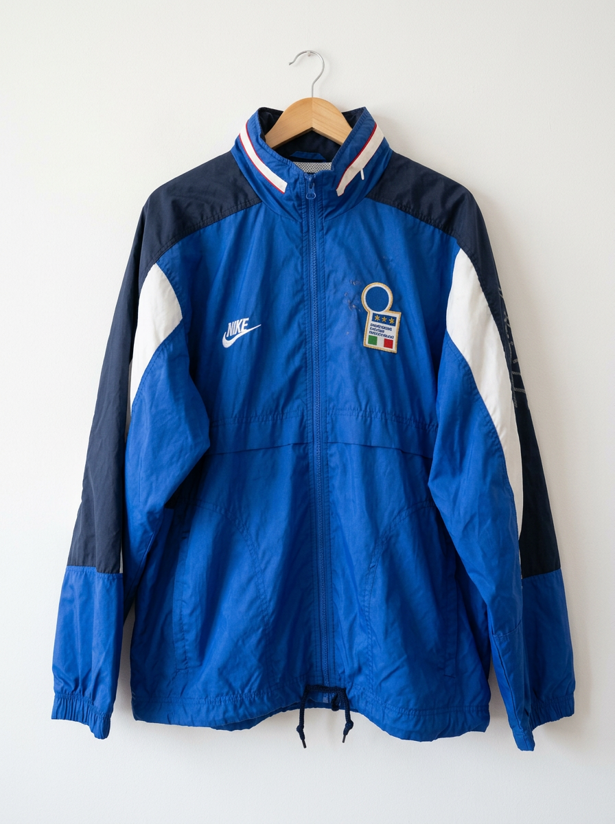 Size L — Nike Italy National Team Windbreaker
