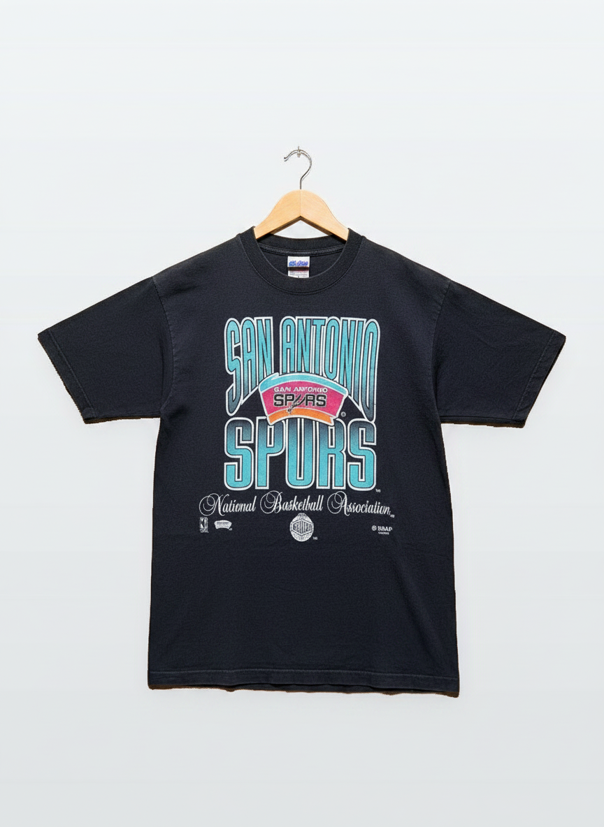 Vintage San Antonio Spurs NBA Graphic T-Shirt