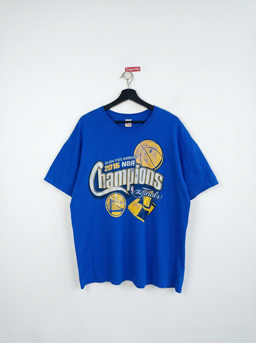 Size XL — 2015 Golden State Warriors NBA Champions T-Shirt – Vintage Style Graphic Tee